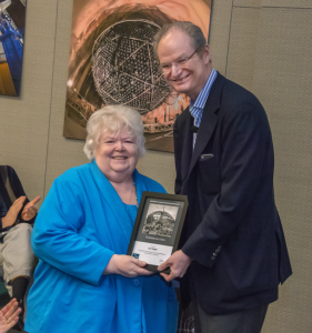 Director Alivisatos presents the Berkeley Lab Citation to Lynn Rippe.